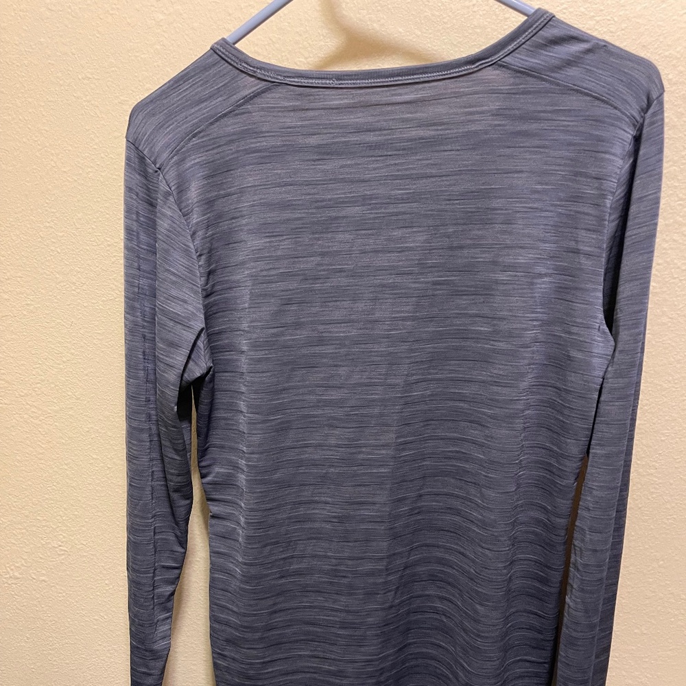 Women's Mountain Hardwear Active Long Sleeve Top - Picture 2 of 6